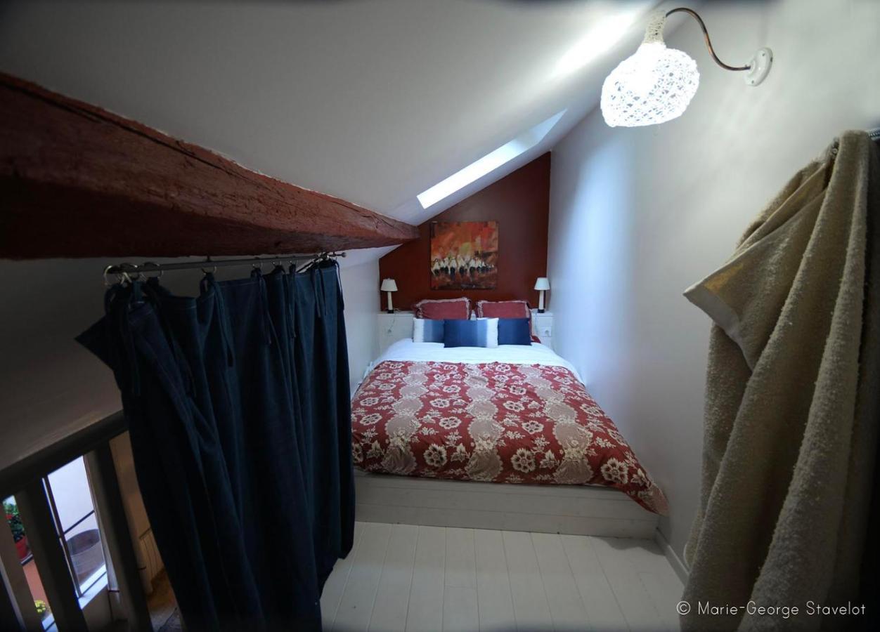 Villa Voyage… Noyers-sur-Serein Exterior foto