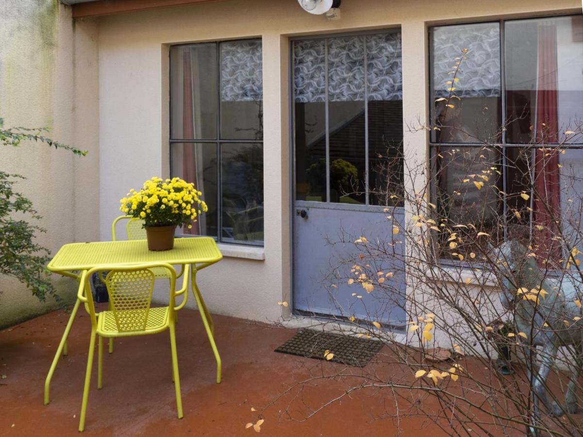 Villa Voyage… Noyers-sur-Serein Exterior foto