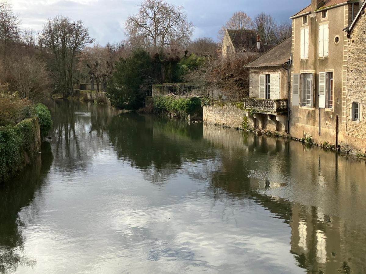 Villa Voyage… Noyers-sur-Serein Exterior foto